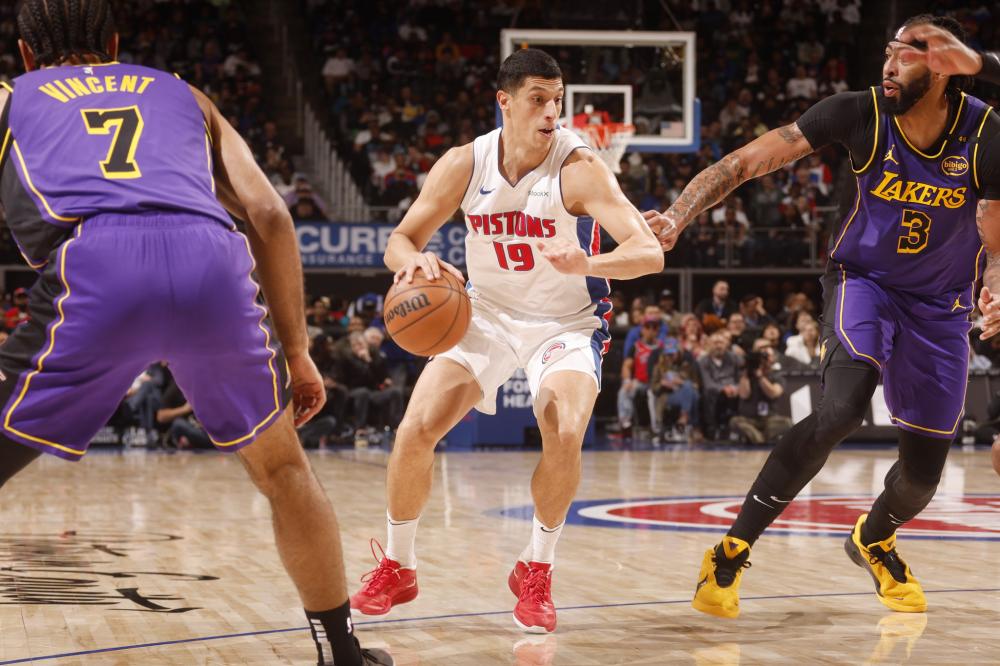 族歧视色彩 族歧视色彩